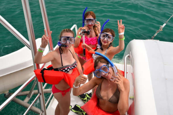 Catamarán Manuel Antonio - Image 3